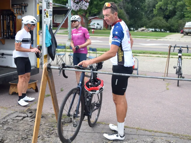 Nationwide cycling tour stops in Fairmont